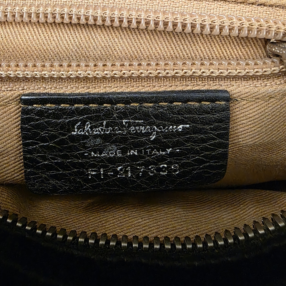 Salvatore Ferragamo Black Leather Ring-Accent Shoulder Bag - Picture 2 of 10